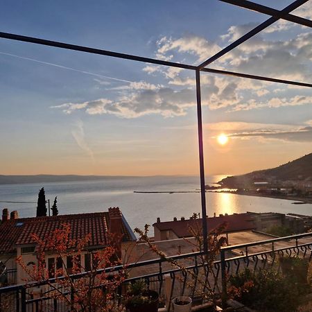 Apartman Nora Omiš Esterno foto