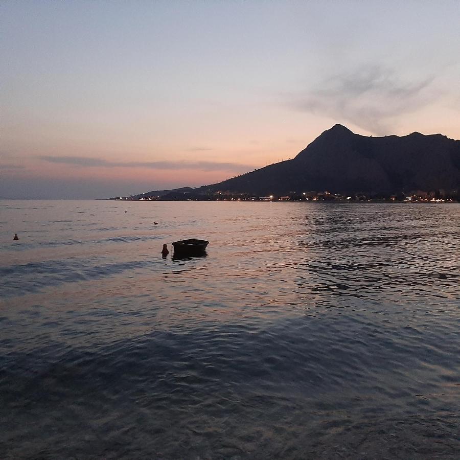 Apartman Nora Omiš Esterno foto