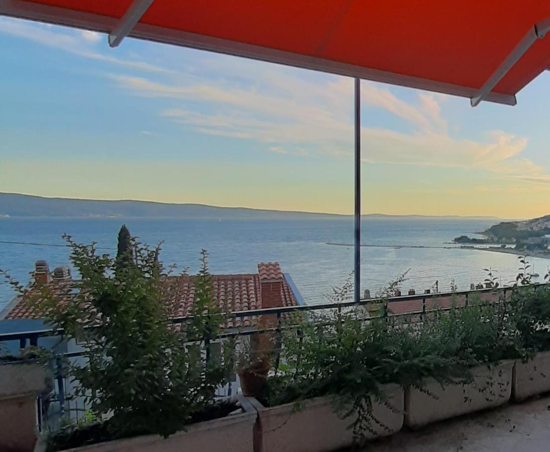 Apartman Nora Omiš Esterno foto